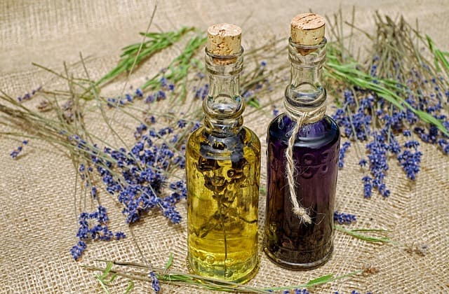 Cómo la Aromaterapia Puede Mejorar Tu Bienestar Emocional